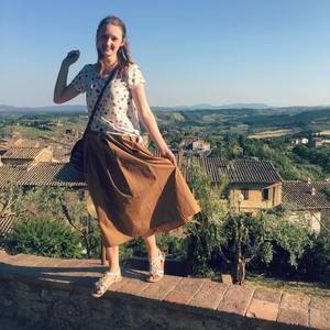 Meet your Posher, Elise